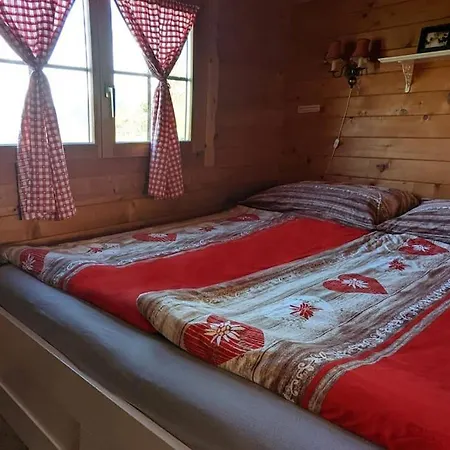 Uebernachten In Blockhaus 度假居 Aeschi Bei Spiez