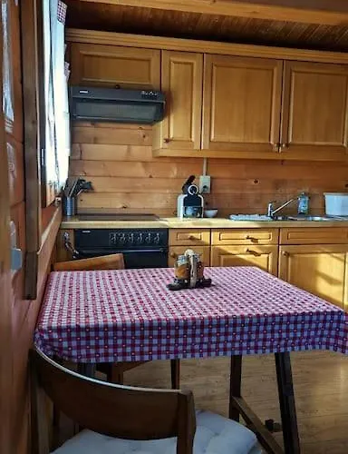 度假居 Uebernachten In Blockhaus Aeschi Bei Spiez