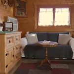 Feriehus Uebernachten In Blockhaus