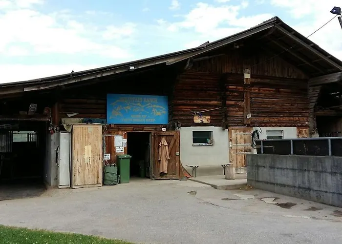Feriehus Uebernachten In Blockhaus